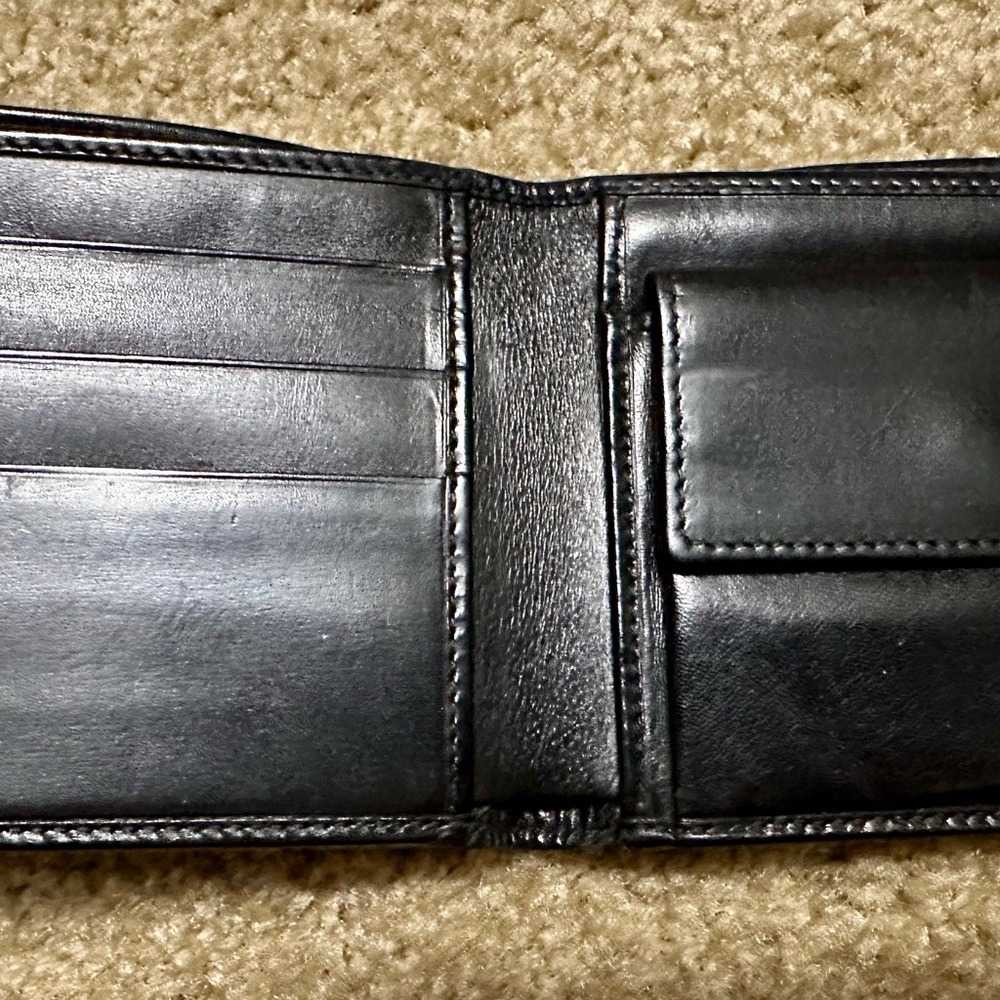 Gucci GG biffold wallet - Picture 4 of 7
